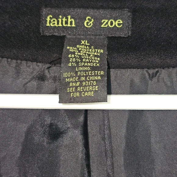 Faith & Zoe Black V Neck Fringe Jacket. - Picture 2 of 5